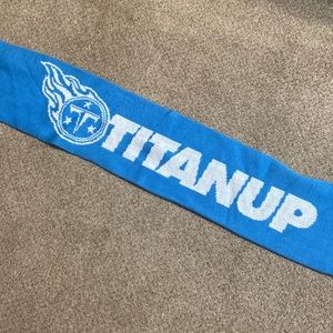 ❄️🏈🇺🇸 Tennessee Titans Scarf and Beanie